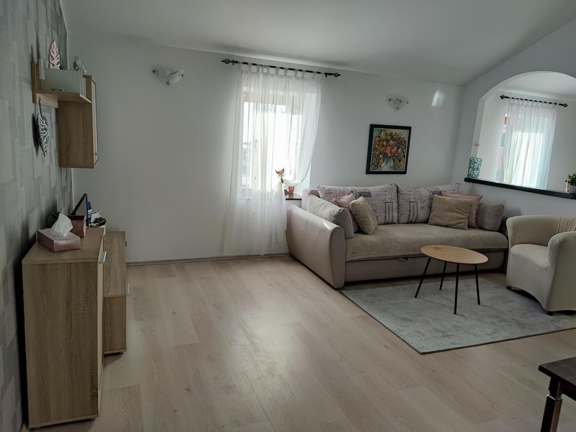 Apartment Nika Umag Buitenkant foto