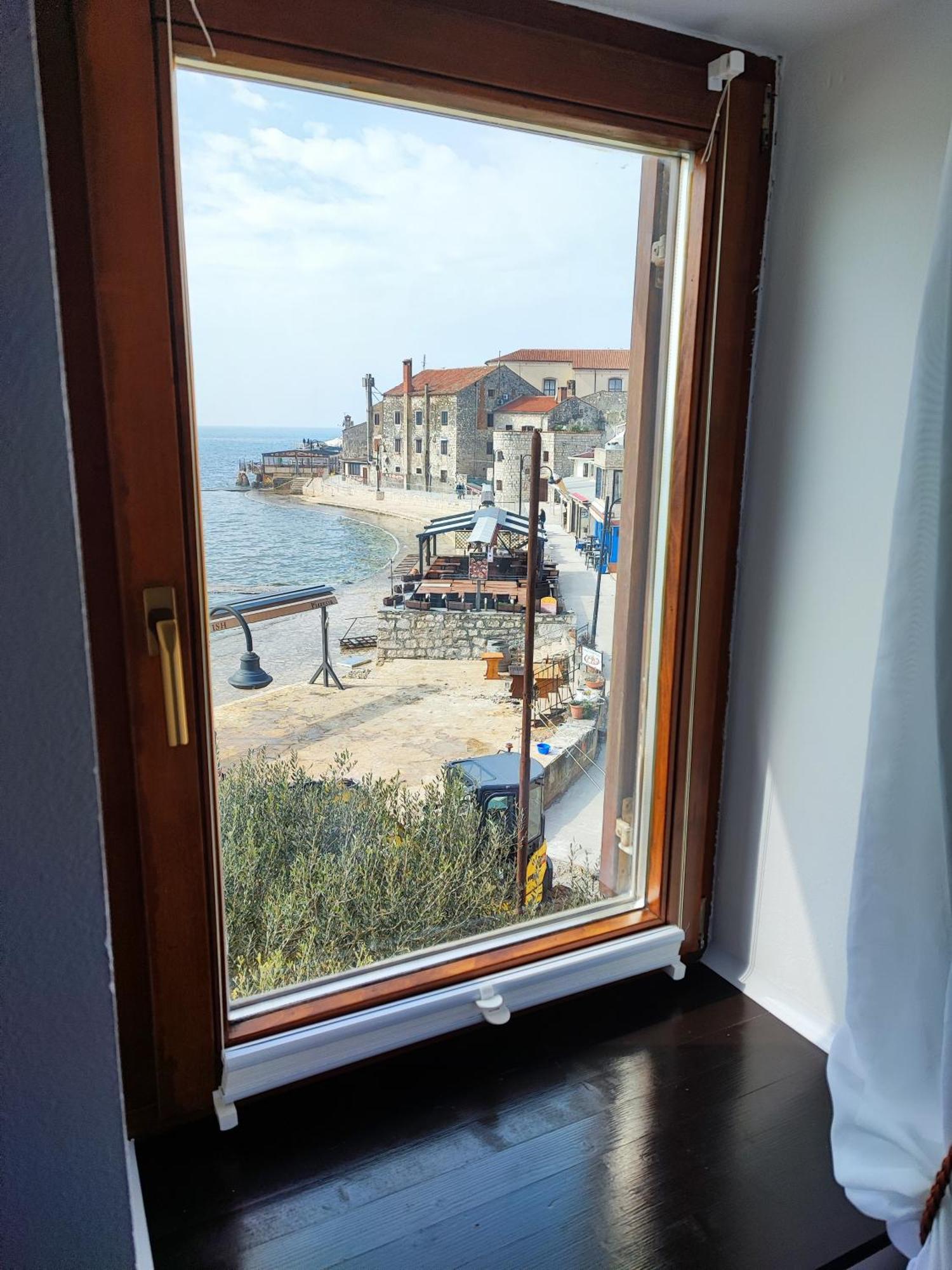Apartment Nika Umag Buitenkant foto