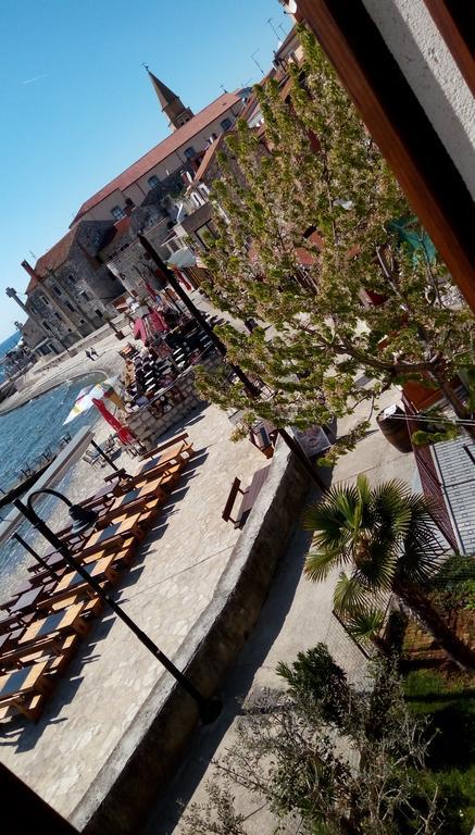 Apartment Nika Umag Buitenkant foto