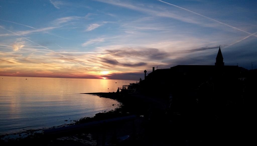 Apartment Nika Umag Buitenkant foto